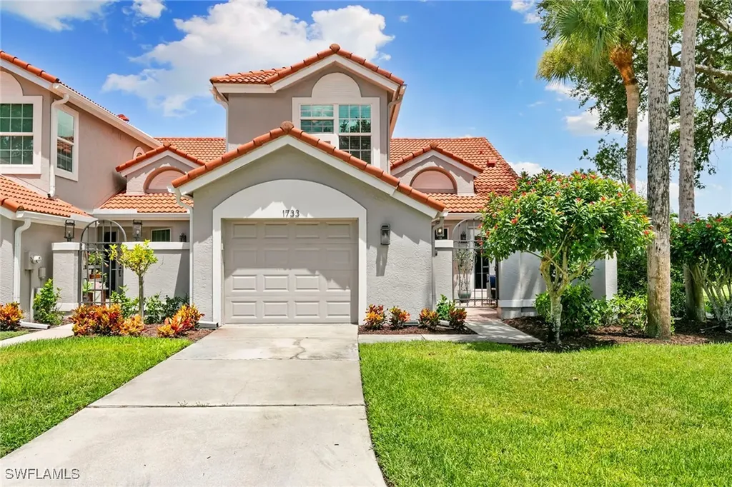 1733 San Bernadino Way Naples FL 34109