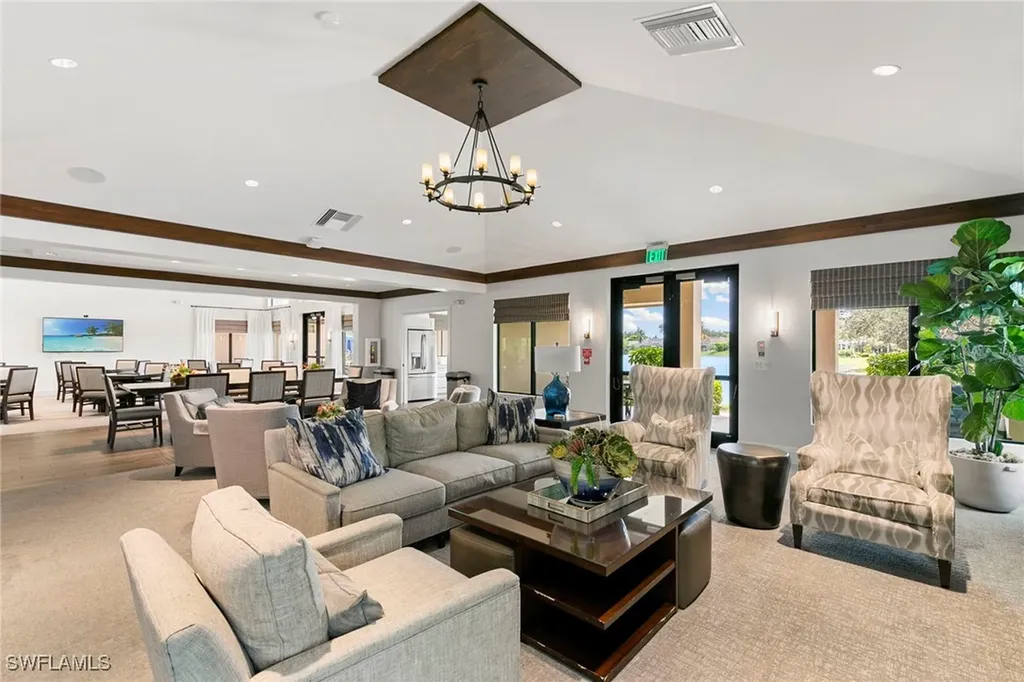 1733 San Bernadino Way Naples FL 34109