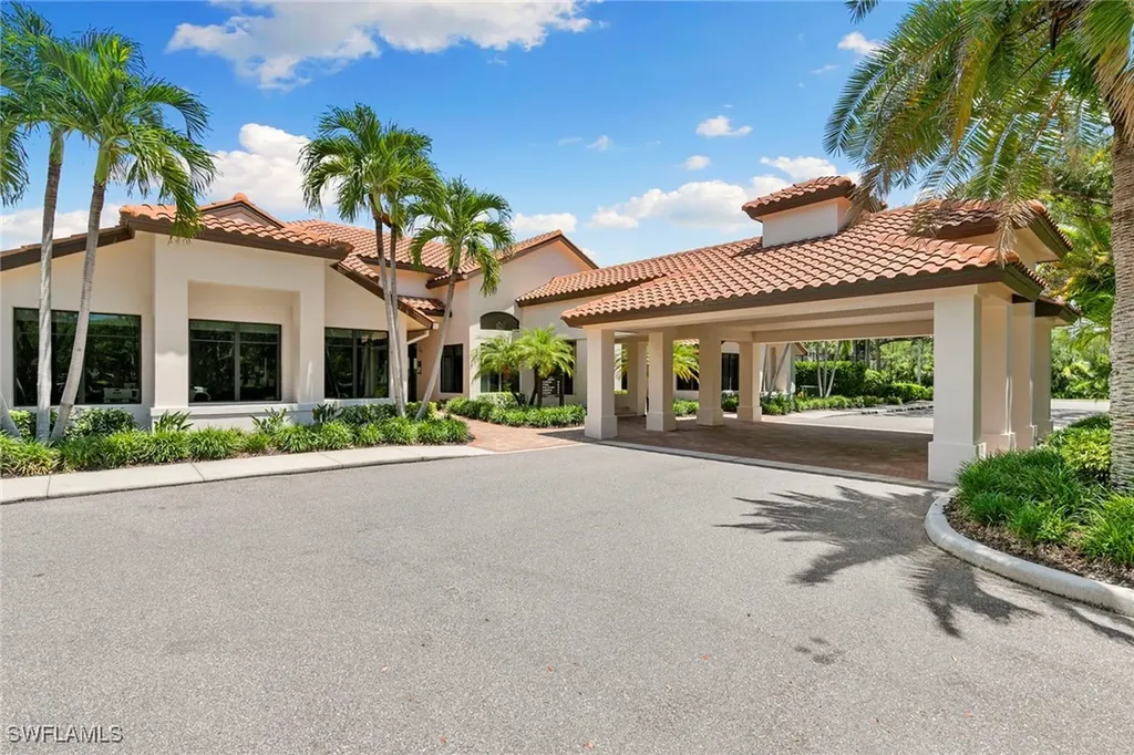 1733 San Bernadino Way Naples FL 34109
