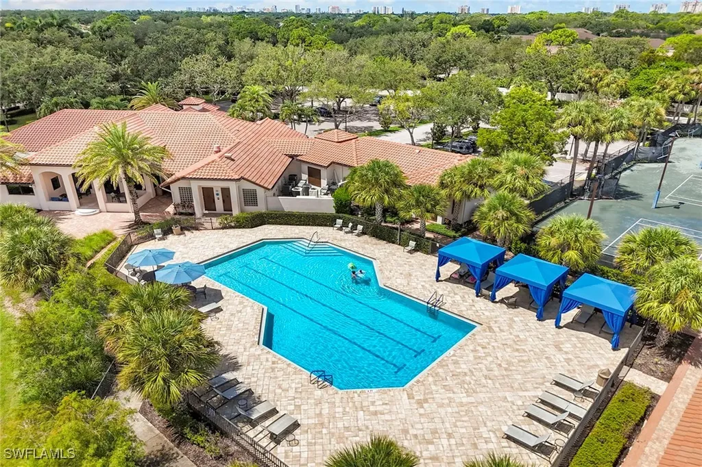 1733 San Bernadino Way Naples FL 34109