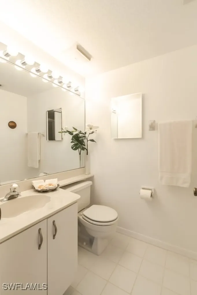 1044 Woodshire Lane Naples FL 34105