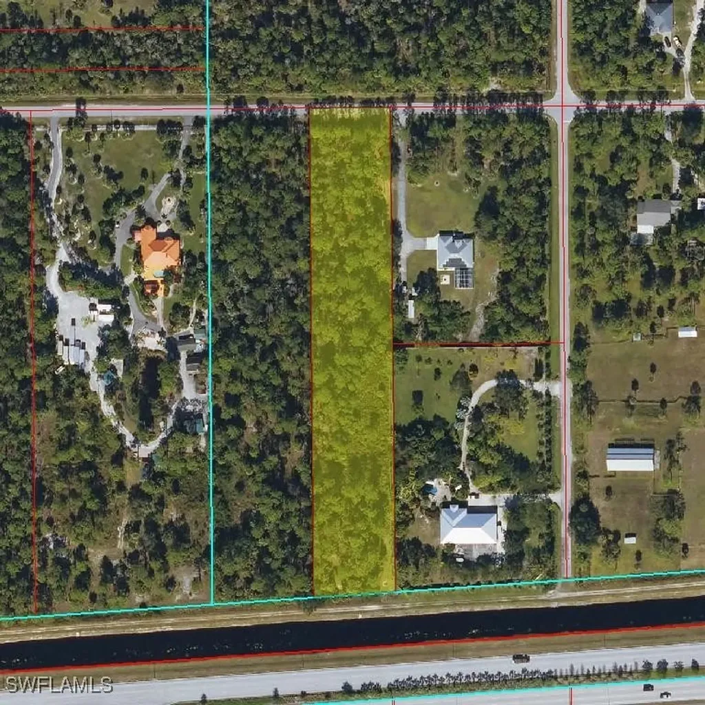Naples FL, 270 25TH Avenue NW
