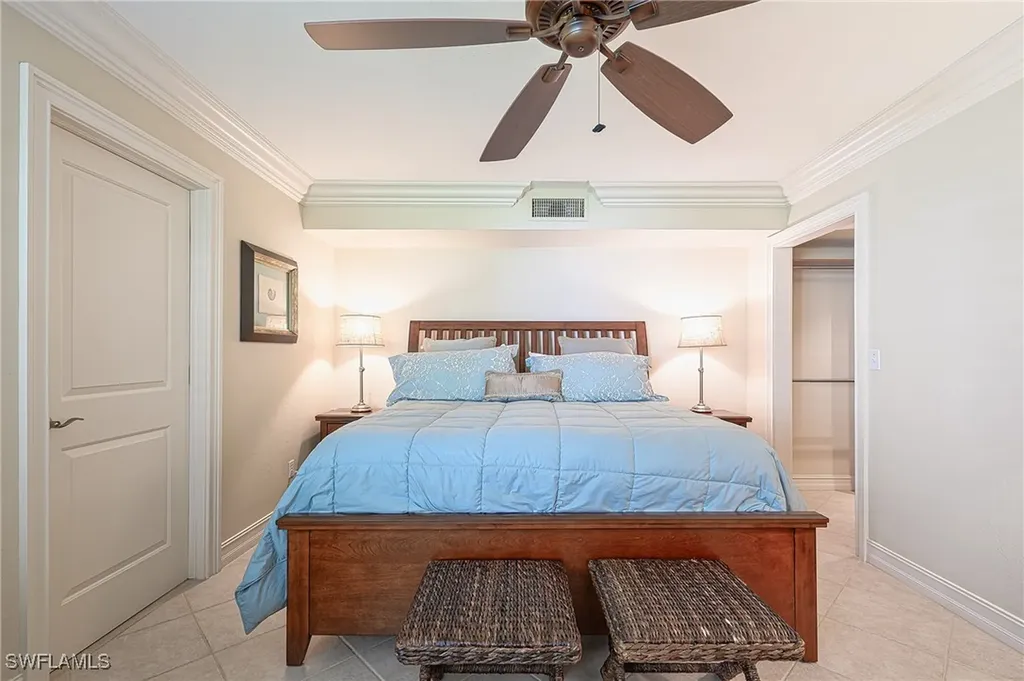 601 Beachwalk Circle Naples FL 34108