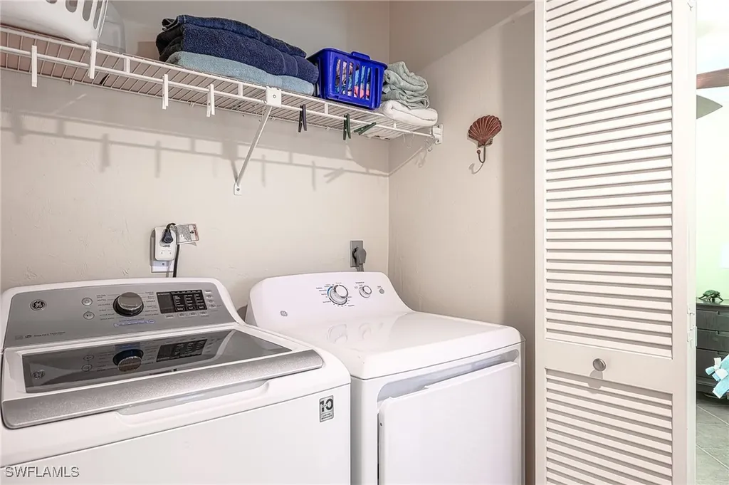 601 Beachwalk Circle Naples FL 34108