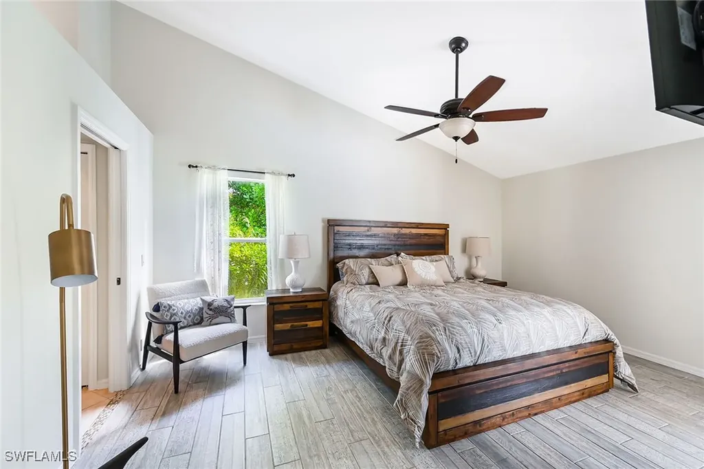 589 Lambton Lane Naples FL 34104