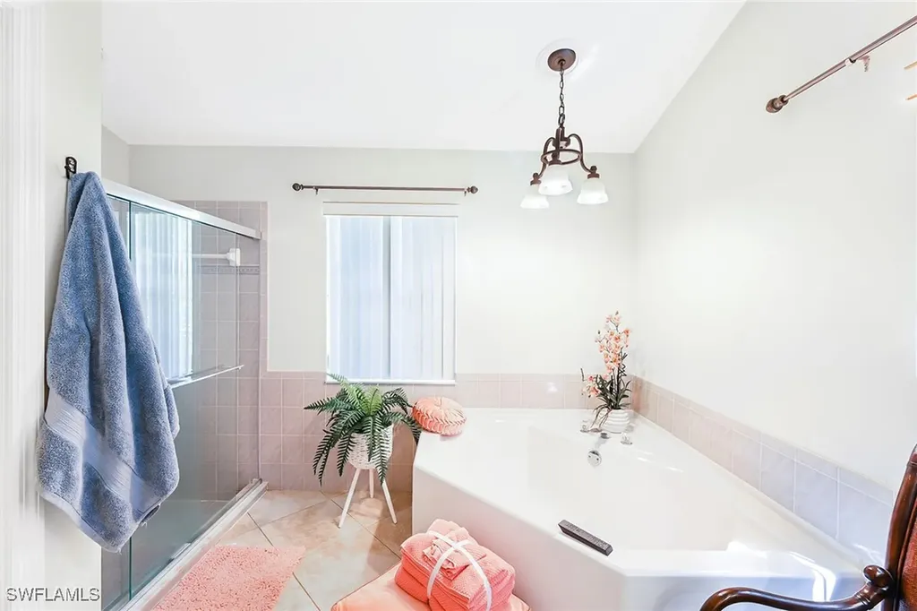 589 Lambton Lane Naples FL 34104