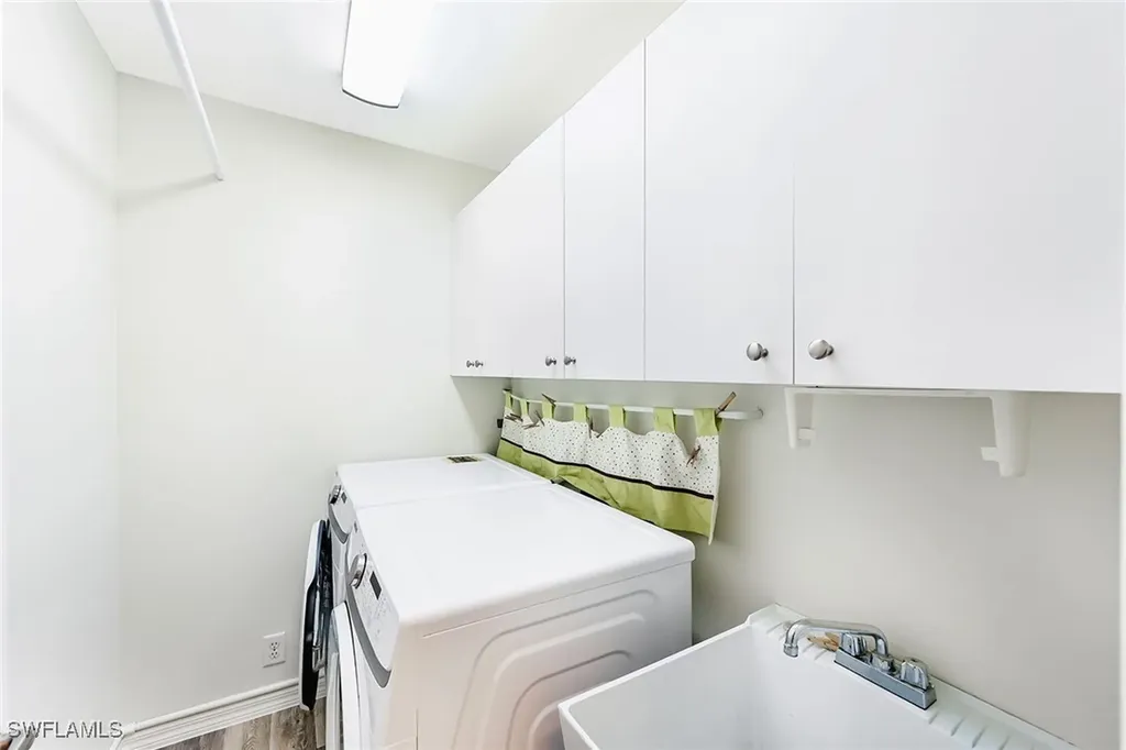 589 Lambton Lane Naples FL 34104