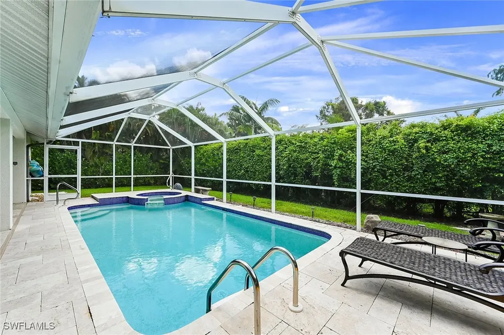 589 Lambton Lane Naples FL 34104