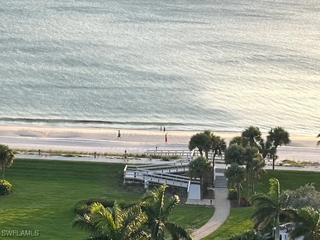 4251 Gulf Shore Boulevard N Naples FL 34103