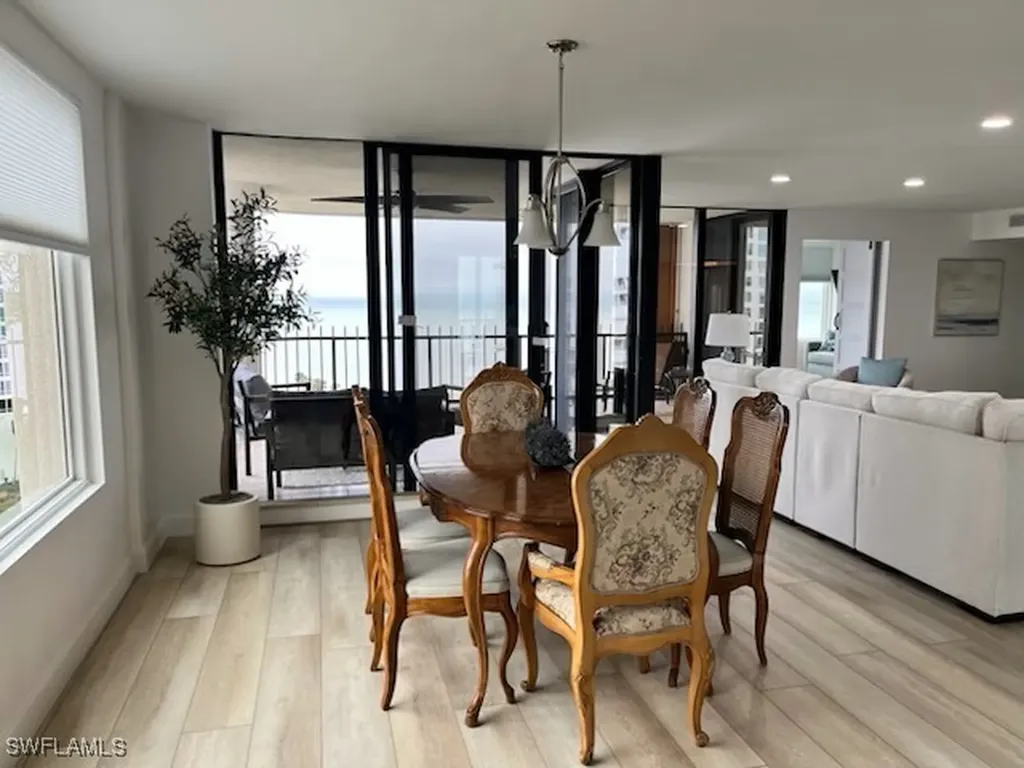 4251 Gulf Shore Boulevard N Naples FL 34103