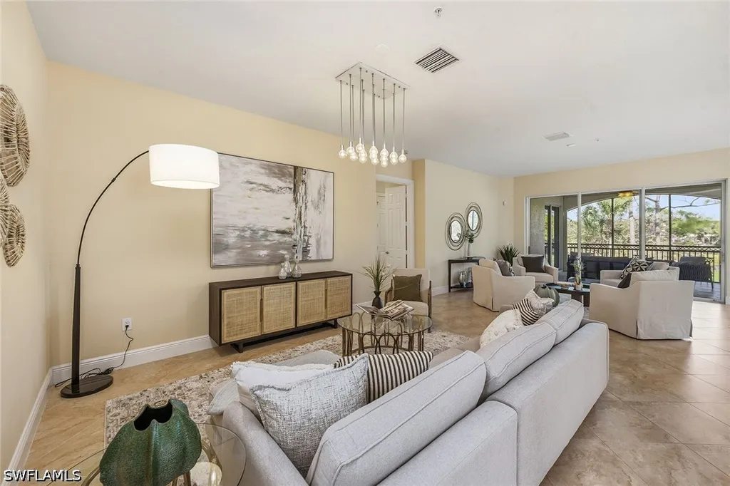 9106 Cascada Way Naples FL 34114