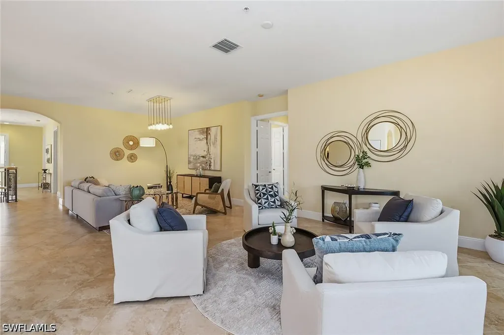 9106 Cascada Way Naples FL 34114