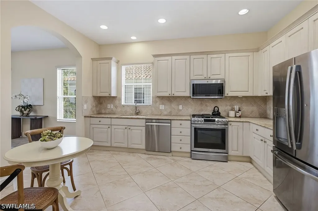 9106 Cascada Way Naples FL 34114