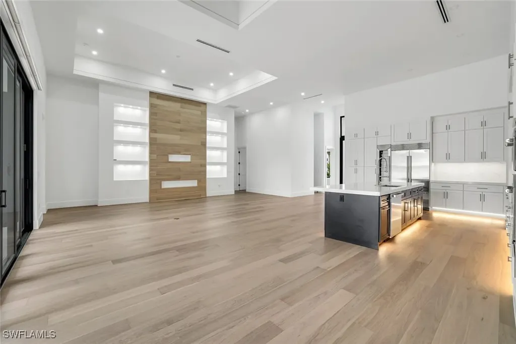 1248 13th Avenue N Naples FL 34102