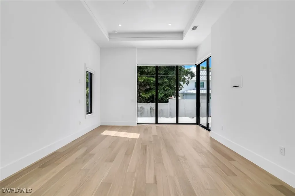 1248 13th Avenue N Naples FL 34102