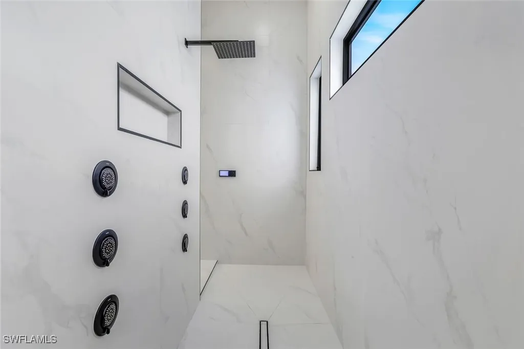 1248 13th Avenue N Naples FL 34102