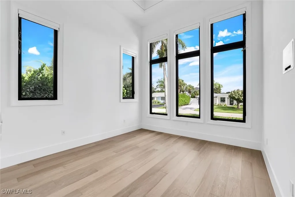 1248 13th Avenue N Naples FL 34102