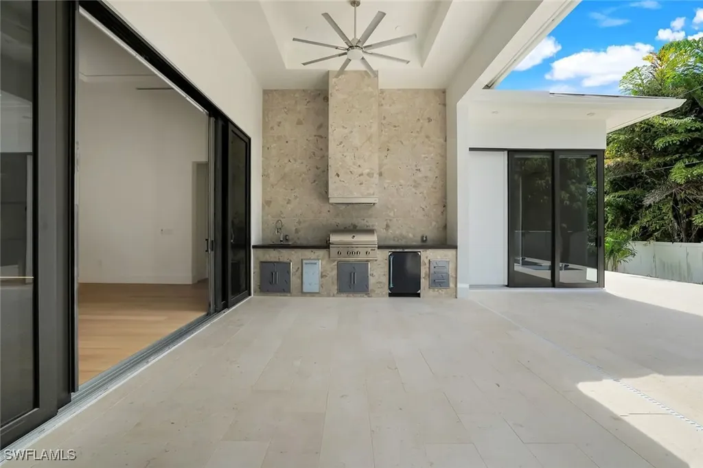 1248 13th Avenue N Naples FL 34102