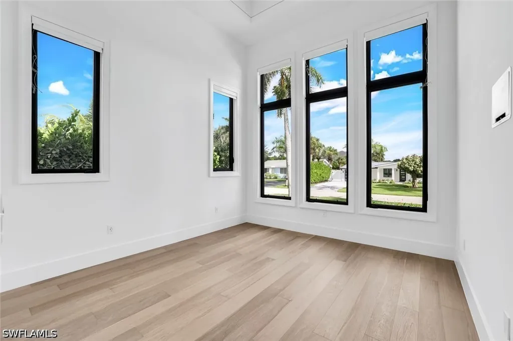 1248 13th Avenue N Naples FL 34102