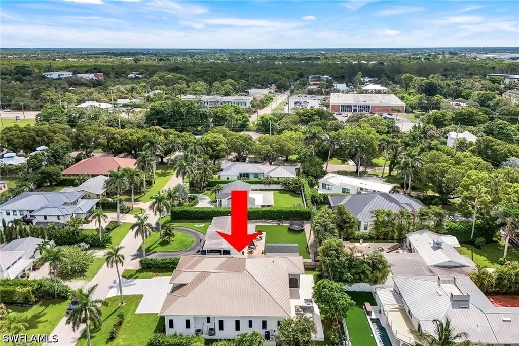 1248 13th Avenue N Naples FL 34102