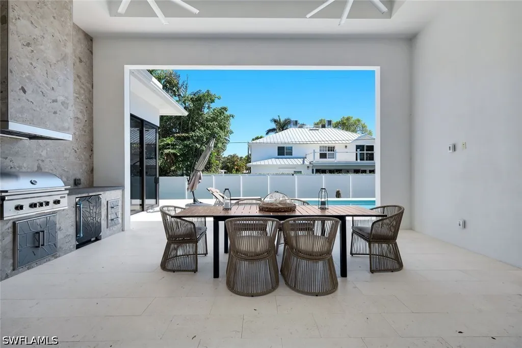 1248 13th Avenue N Naples FL 34102