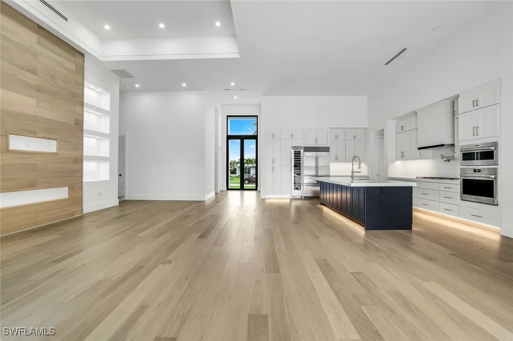 1248 13th Avenue N Naples FL 34102