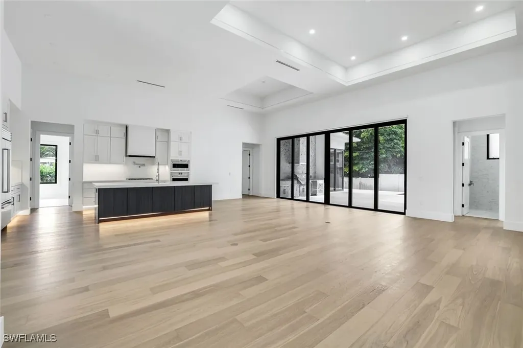 1248 13th Avenue N Naples FL 34102