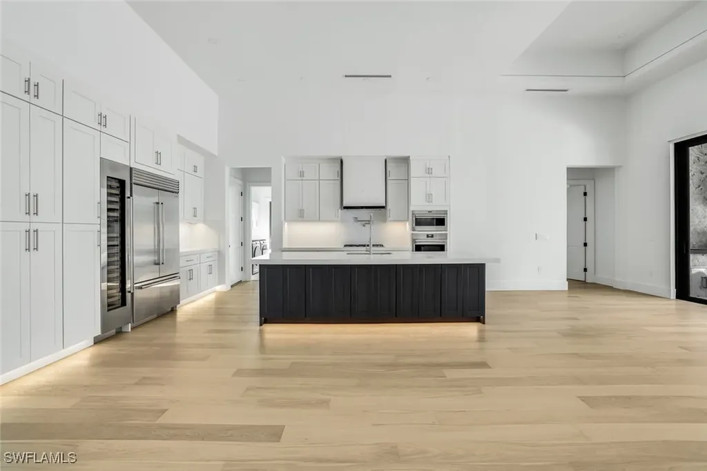 1248 13th Avenue N Naples FL 34102