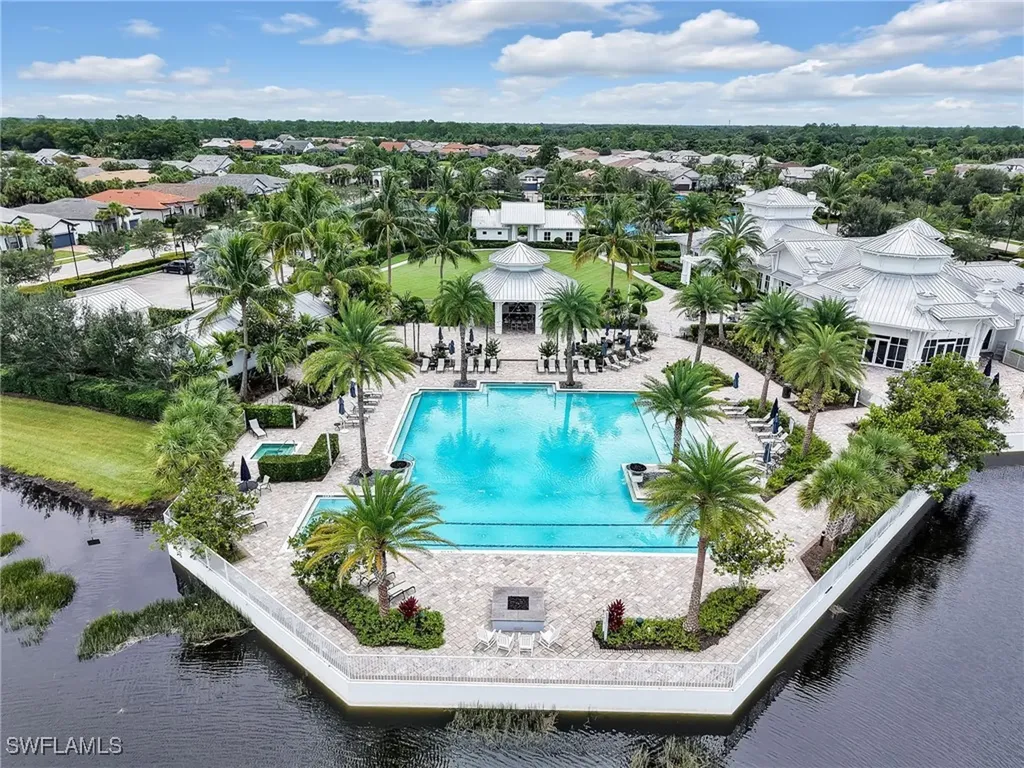 9487 Greyhawk Trail Naples FL 34120