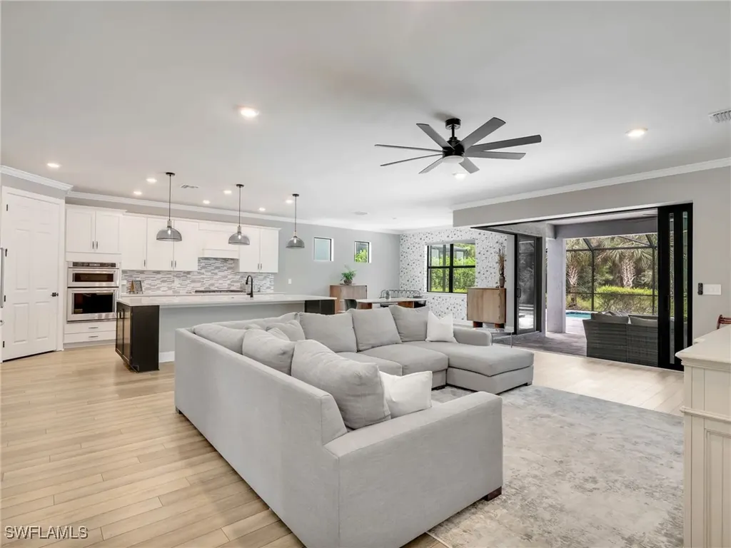 9487 Greyhawk Trail Naples FL 34120