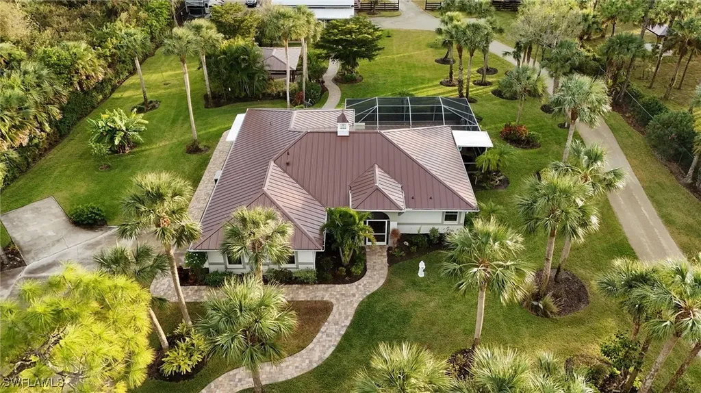 2484 10th Avenue NE Naples FL 34120