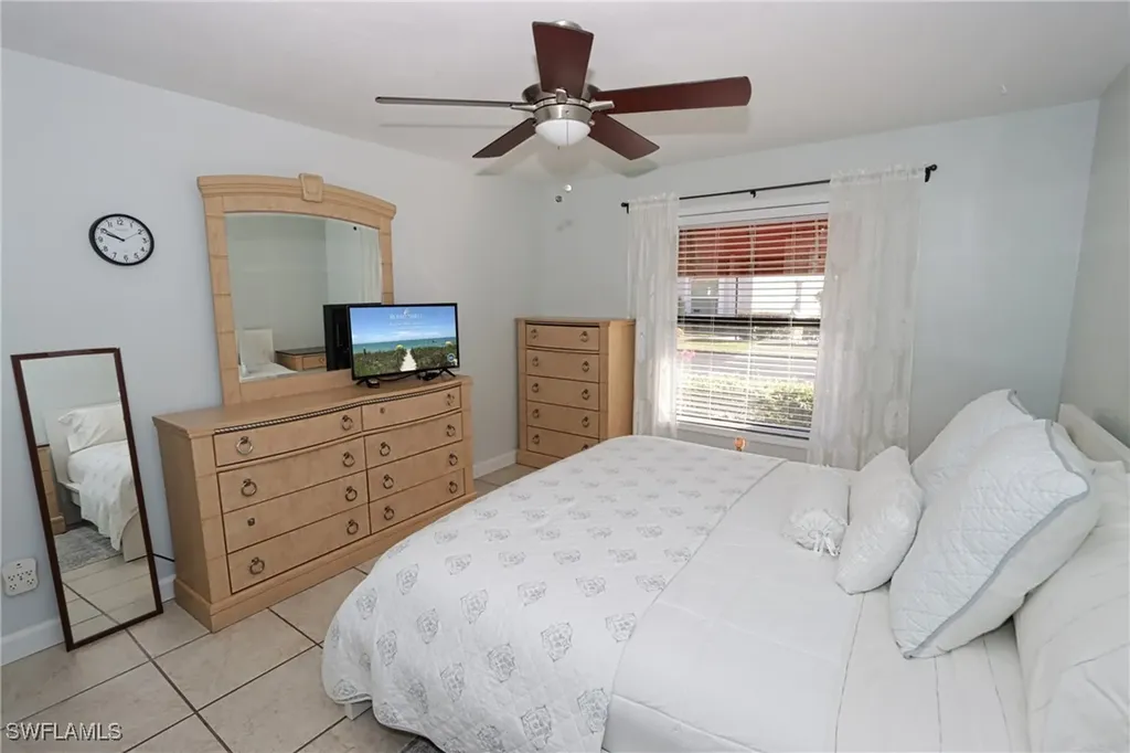 10805 Queen Anne Lane Naples FL 34109