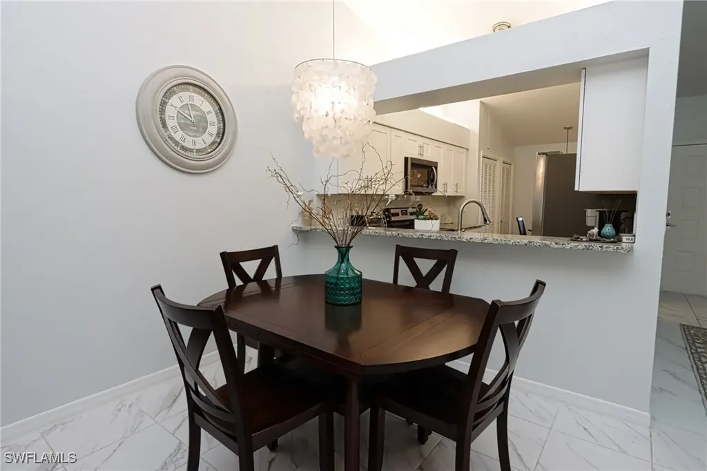 10805 Queen Anne Lane Naples FL 34109