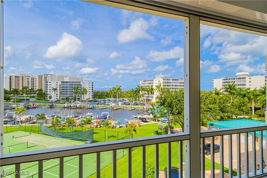 25 Bluebill Avenue Naples FL 34108