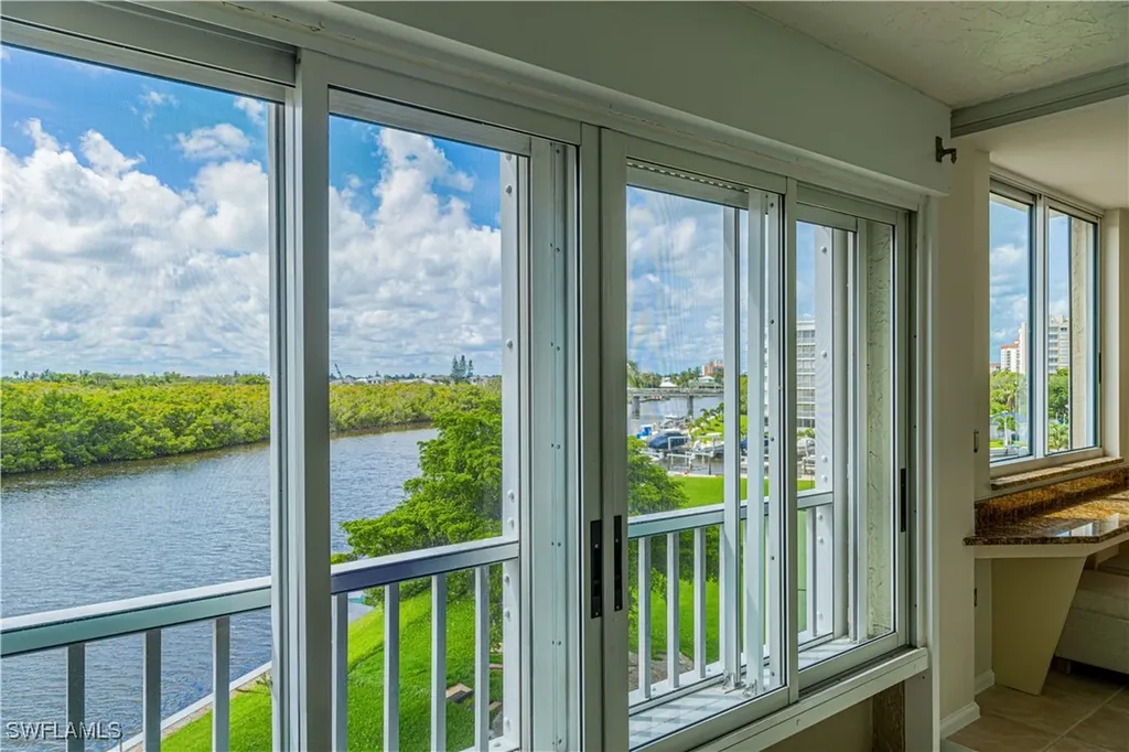 25 Bluebill Avenue Naples FL 34108