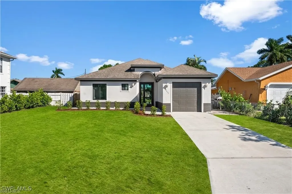 27551 Shriver Avenue Bonita Springs FL 34135