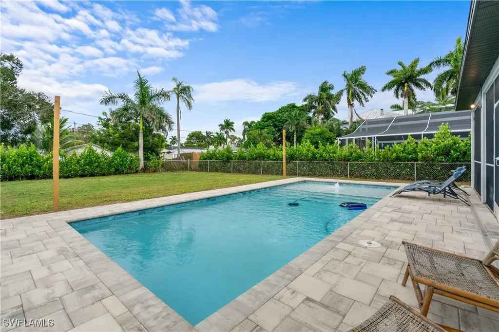 27551 Shriver Avenue Bonita Springs FL 34135