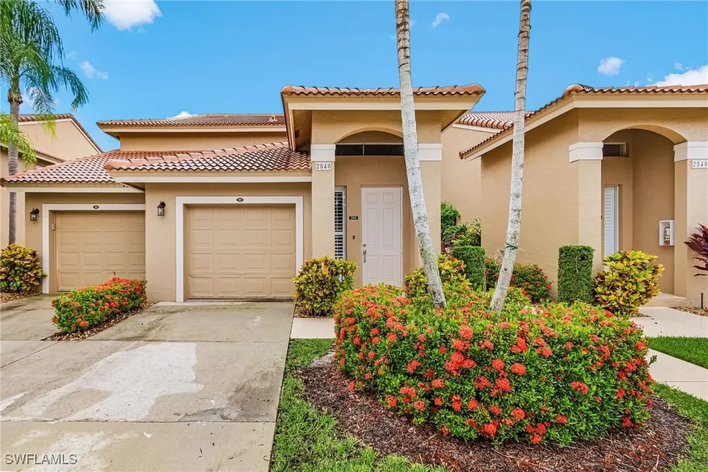 2540 Aspen Creek Lane S Naples FL 34119