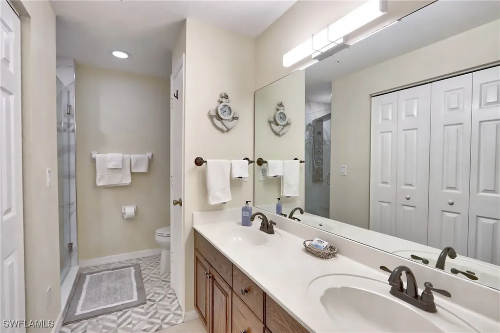 3250 Cypress Glen Way Naples FL 34109