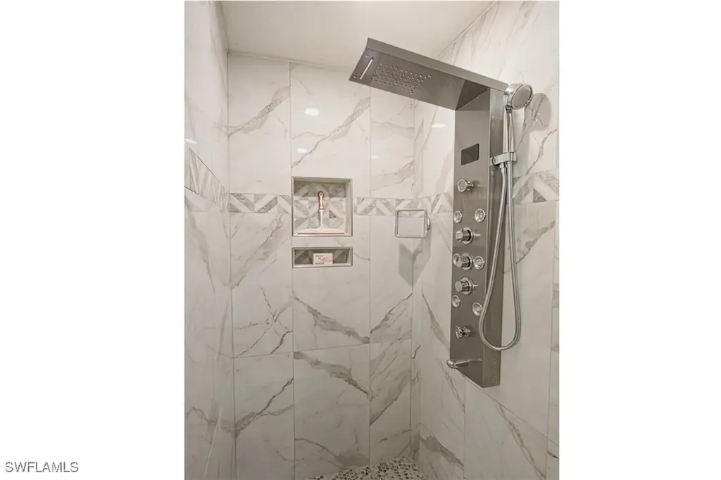 3250 Cypress Glen Way Naples FL 34109