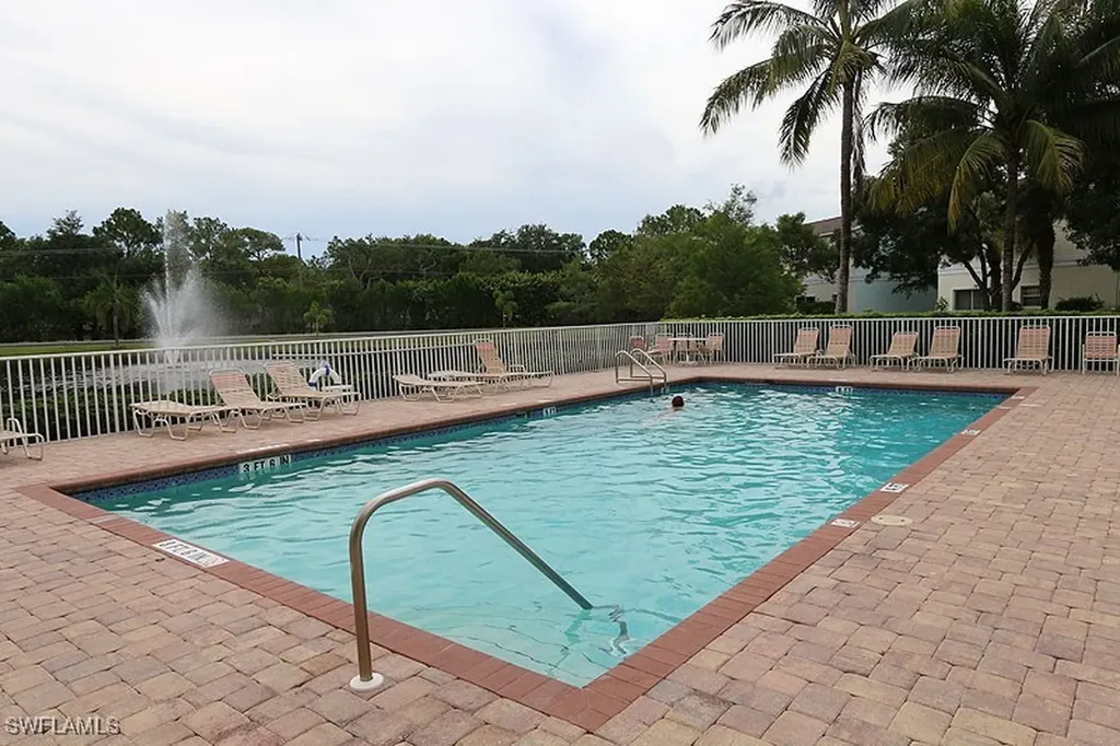 3250 Cypress Glen Way Naples FL 34109