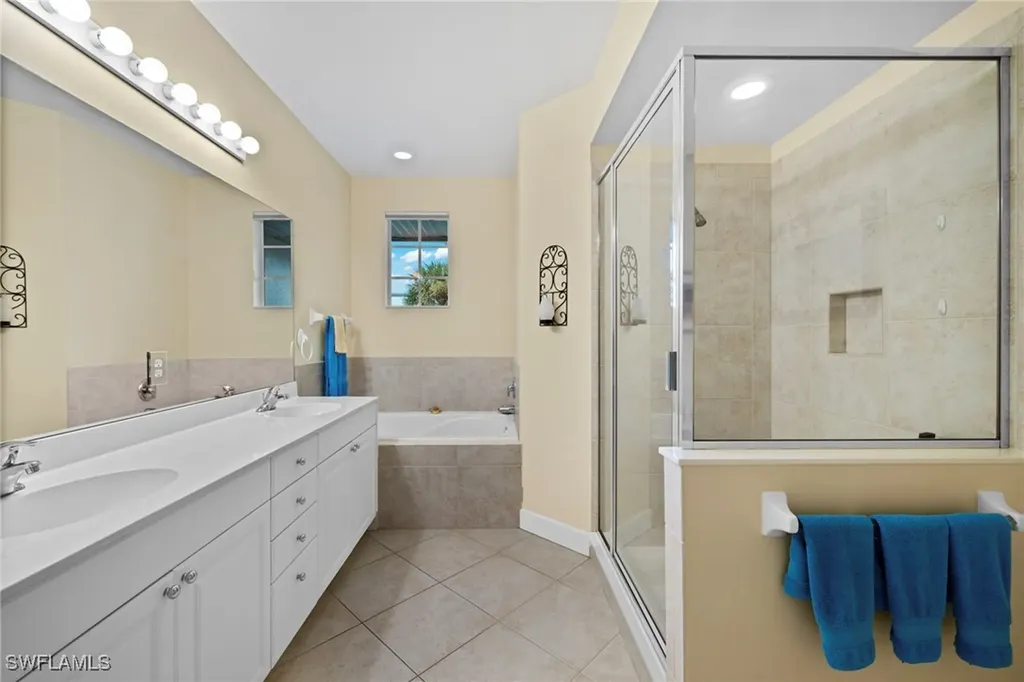 6840 Ascot Drive Naples FL 34113