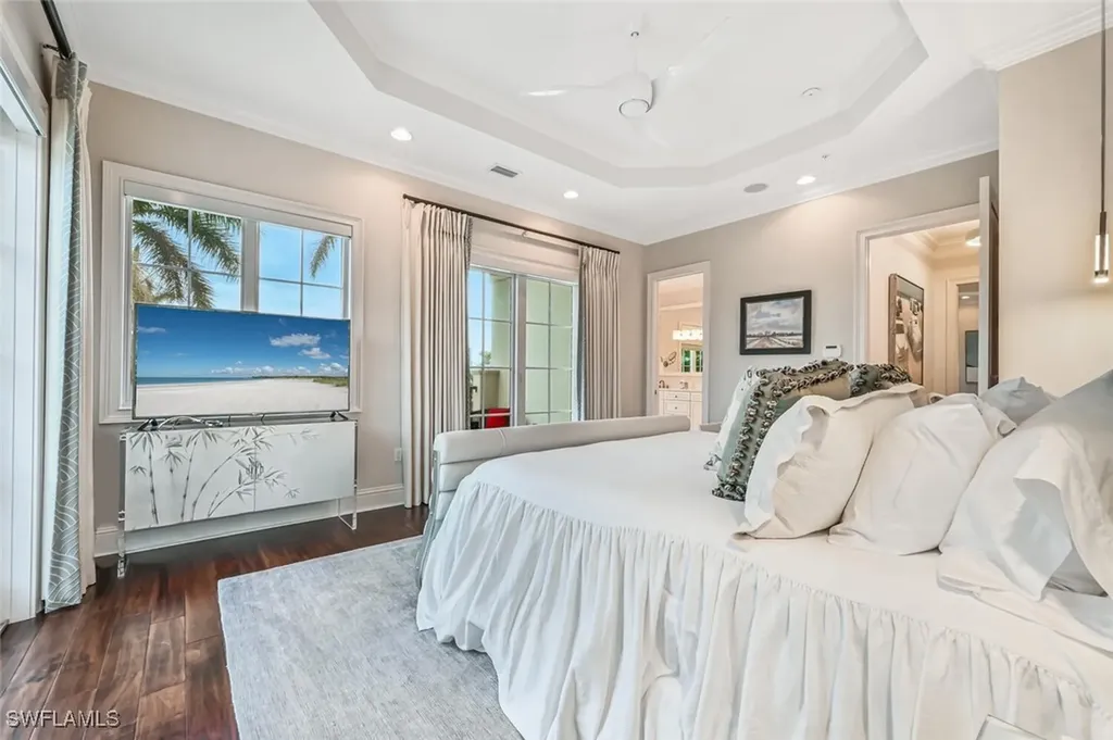 425 5th Street S Naples FL 34102