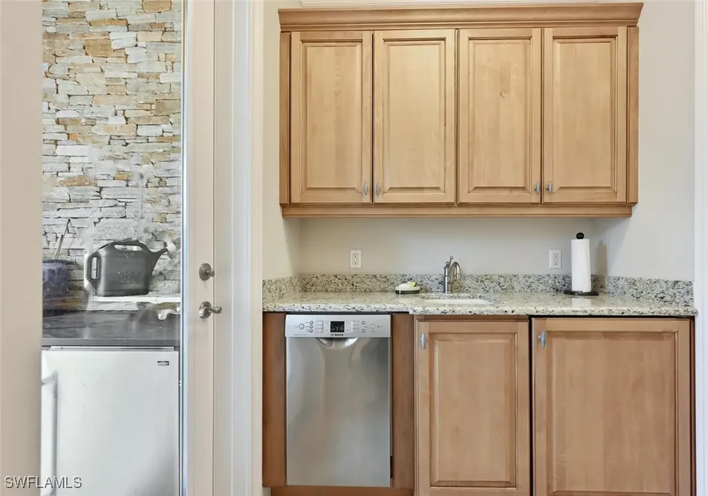 425 5th Street S Naples FL 34102