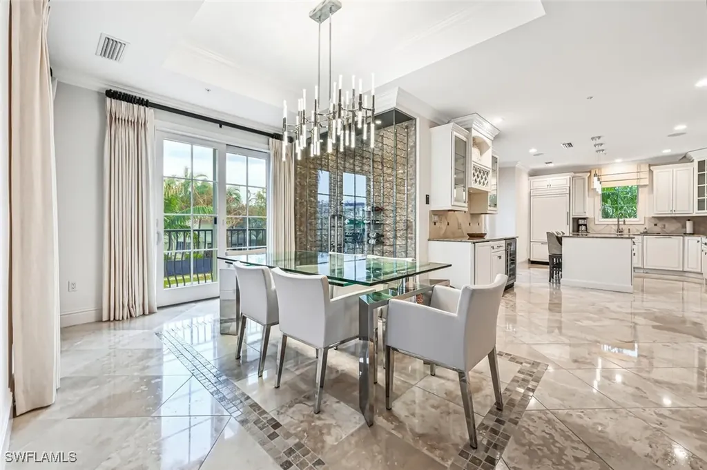 425 5th Street S Naples FL 34102