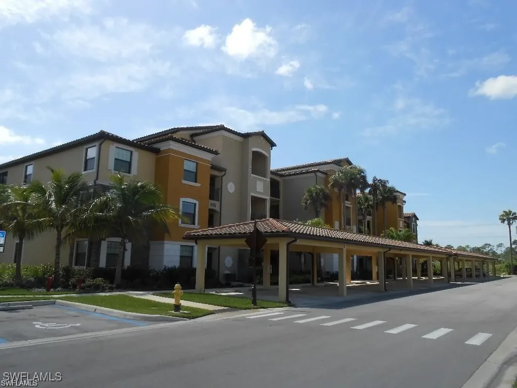 9735 Acqua Court Naples FL 34113