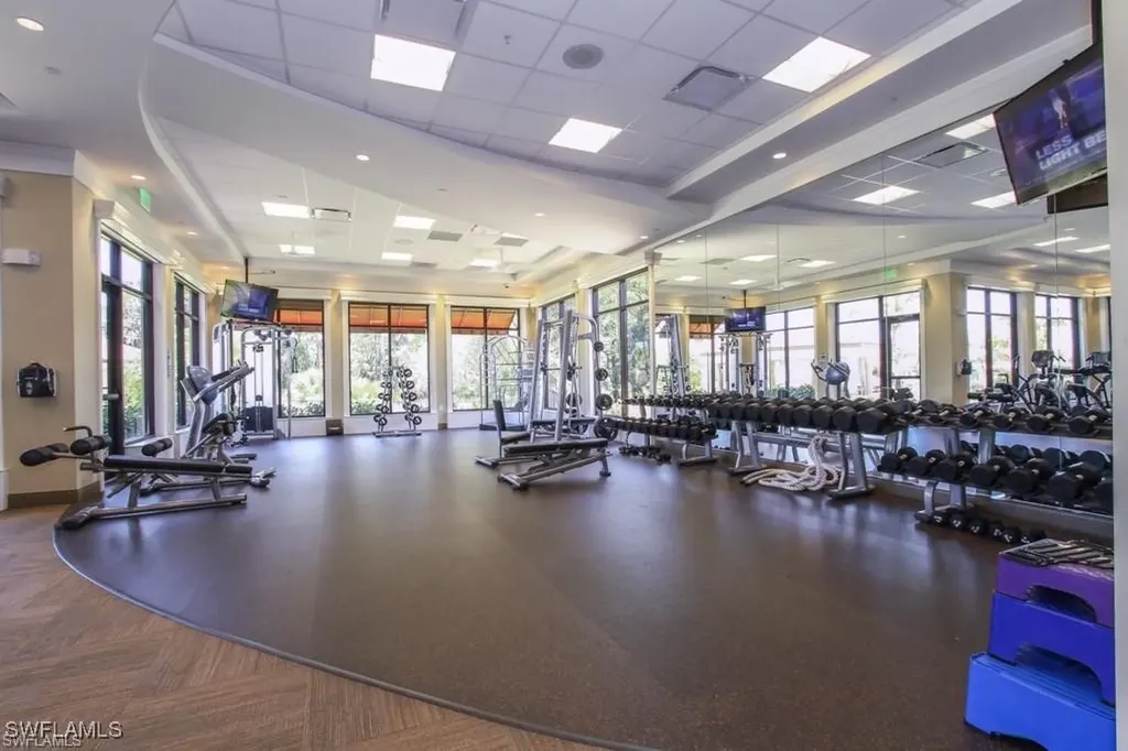 9735 Acqua Court Naples FL 34113