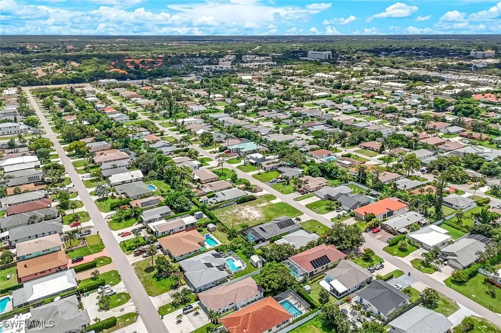 741 95th Avenue N Naples FL 34108