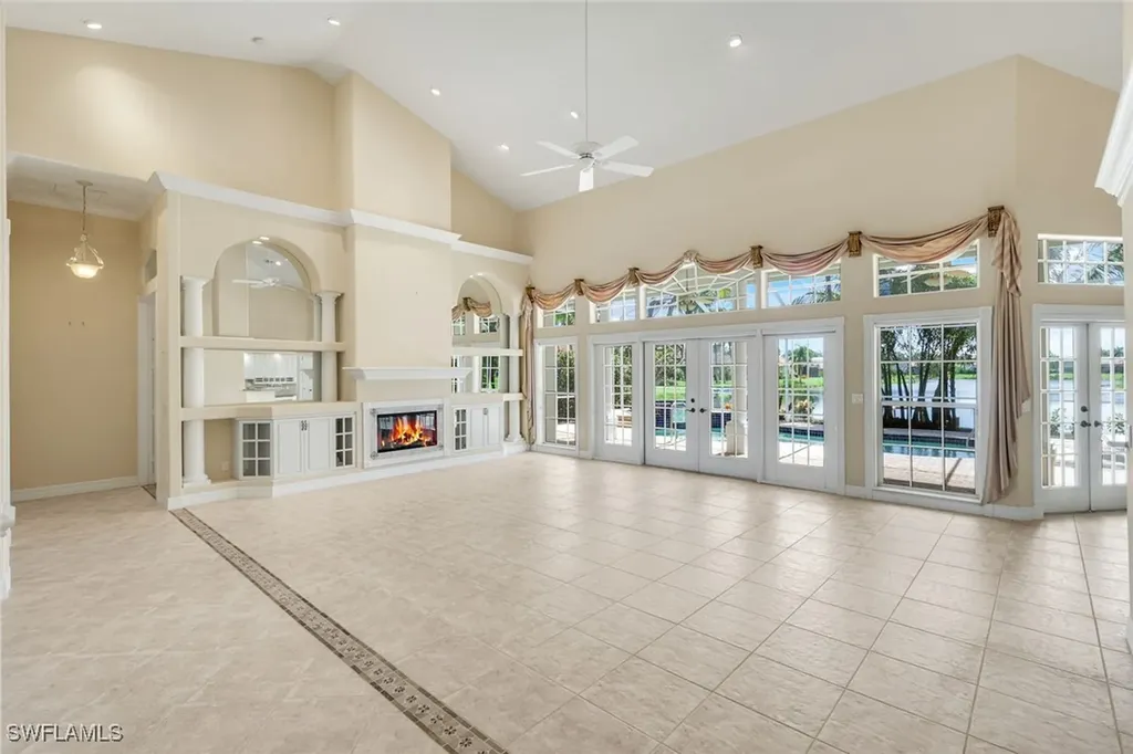 11201 Phoenix Way Naples FL 34119