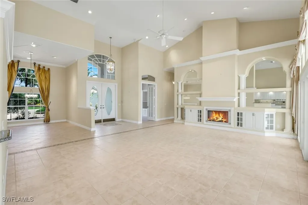 11201 Phoenix Way Naples FL 34119